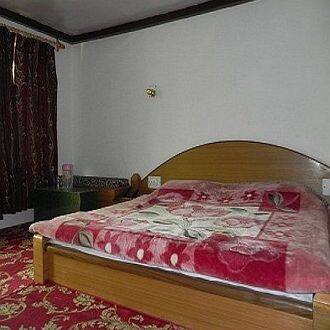 Hotel new Kashmir Chinar, Srinagar 2